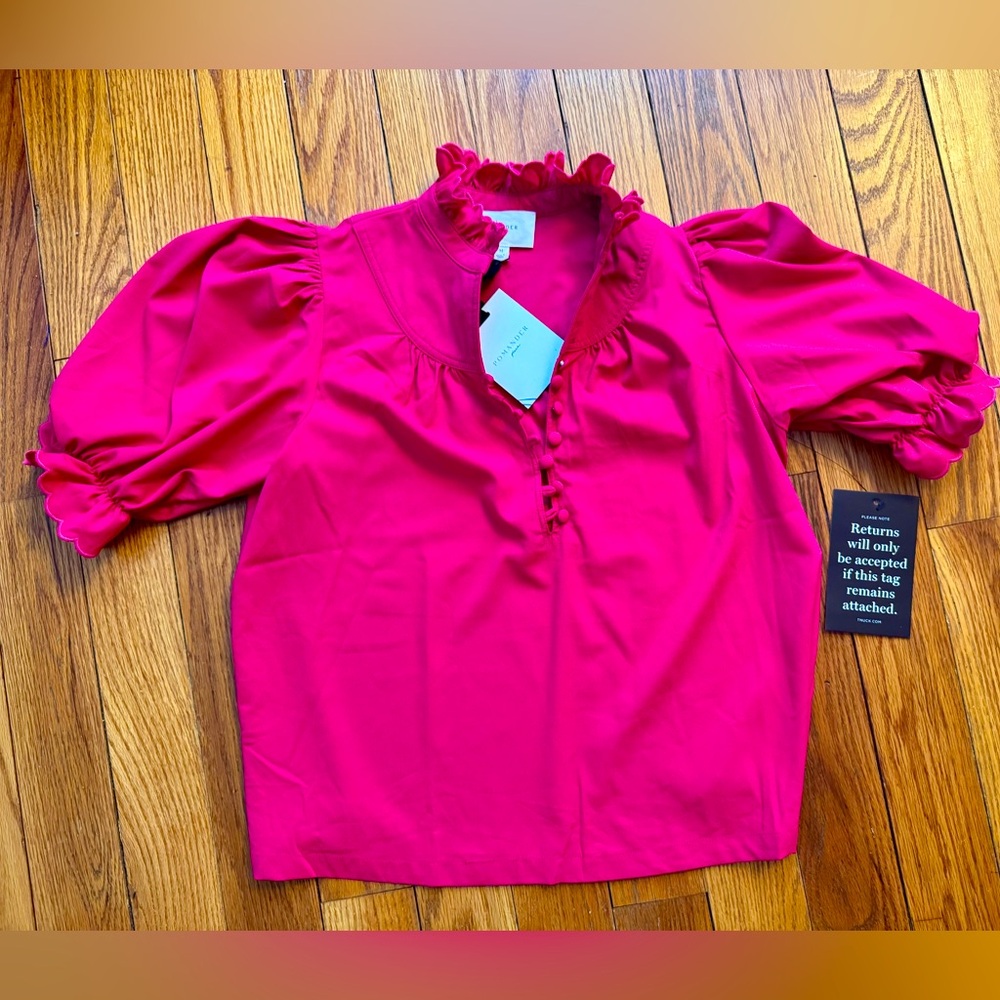 Tuckernuck Pomander Place Selena blouse Size M NWT